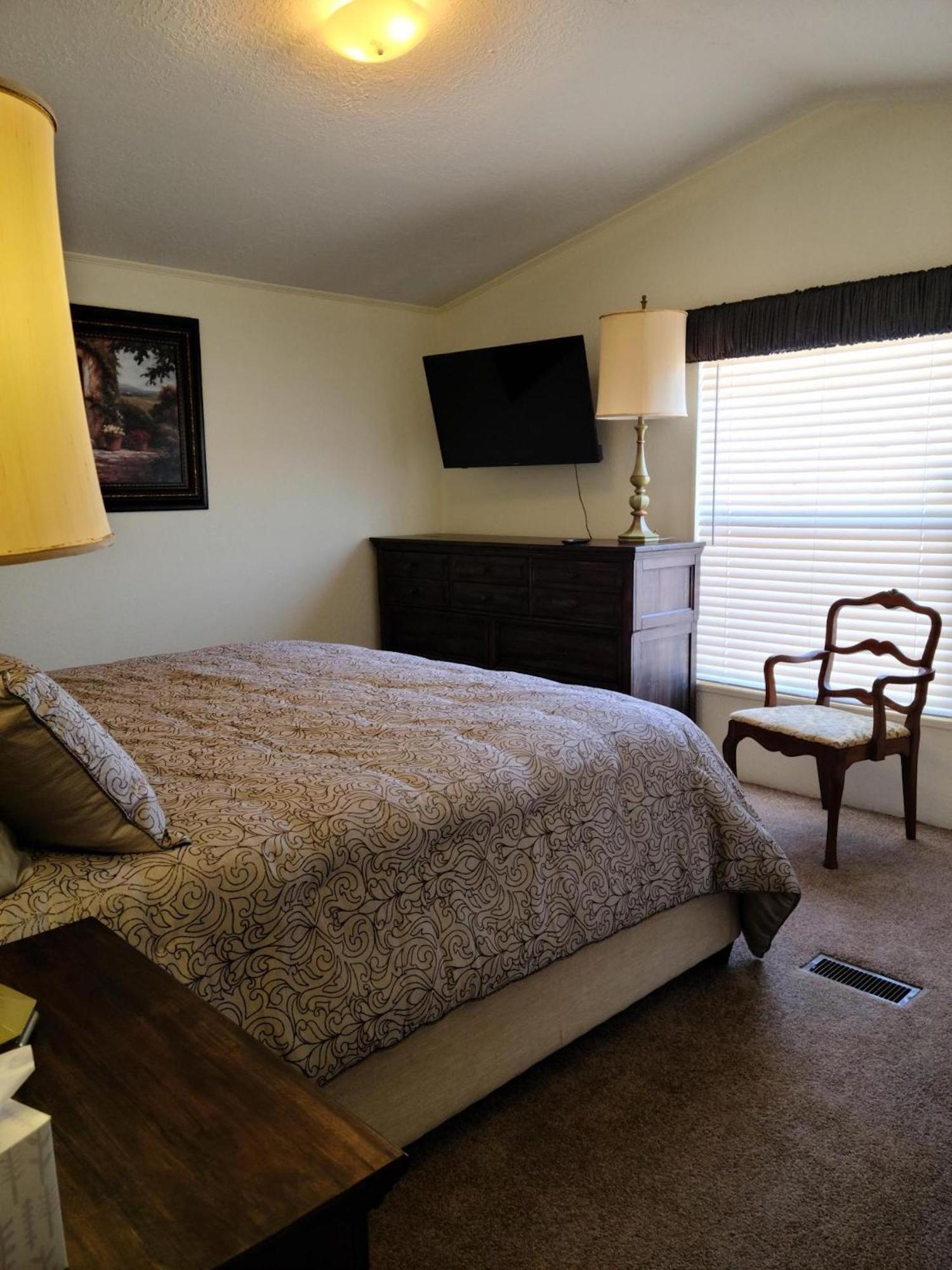 The Villa - Amazingly Comfortable King Beds Alpine Luaran gambar